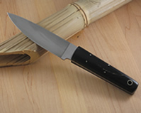 knife with horn handle